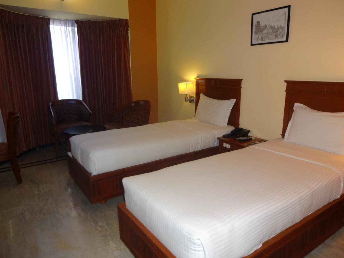 Hotel Grand Palace Chennai Exterior foto